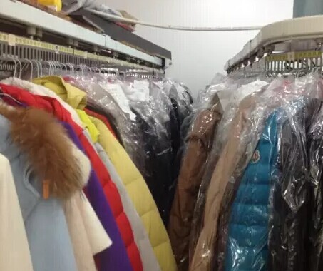 想要開個好干洗店面的話就得要專業的技術